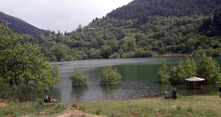 Η ομορφιά της λίμνης Τσιβλού, ορεινή Αχαΐα