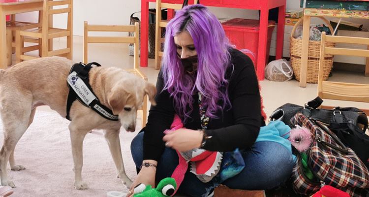 Κατερίνα Παπαποστόλου: «Νιώθω περήφανη που έχω καταφέρει να στηρίξω εκατοντάδες αδέσποτα ζώα»